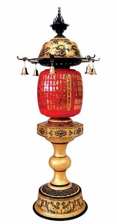 中國傳統燈具中最大的一簇花光之源--宮燈